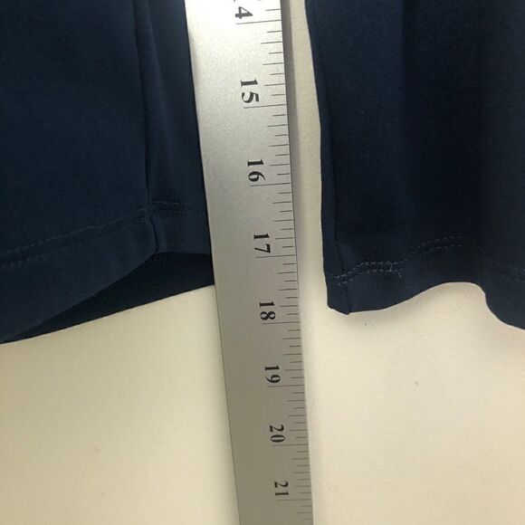 NWOT Awesome Under Armor Loose Fitting Heat Gear Size M Navy Pullover - Picture 5 of 5